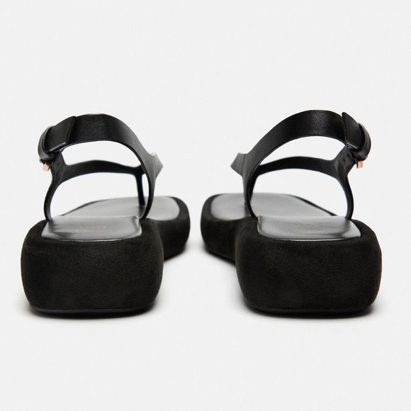 8. LEATHER WEDGE SANDALS size 39 - Picture 9 of 12